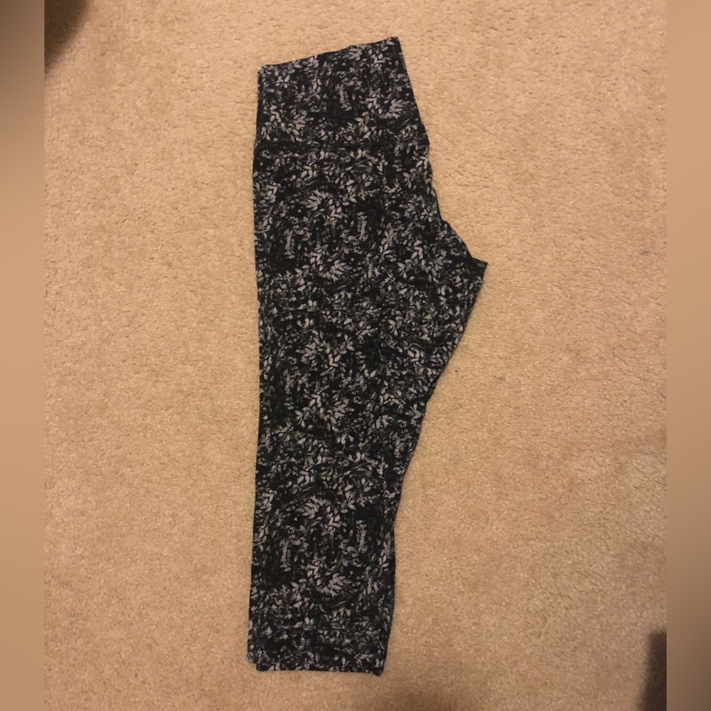 LULULEMON Align™ High-Rise Crop 21"crop leggings. No pockets size 14